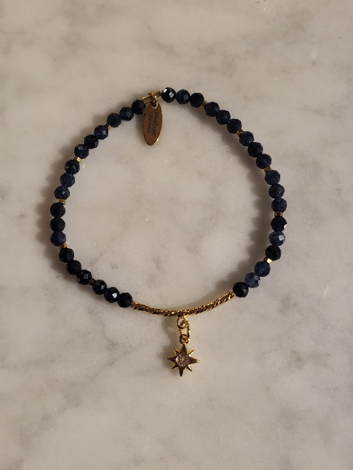 Starry Sapphire (blue sapphire)