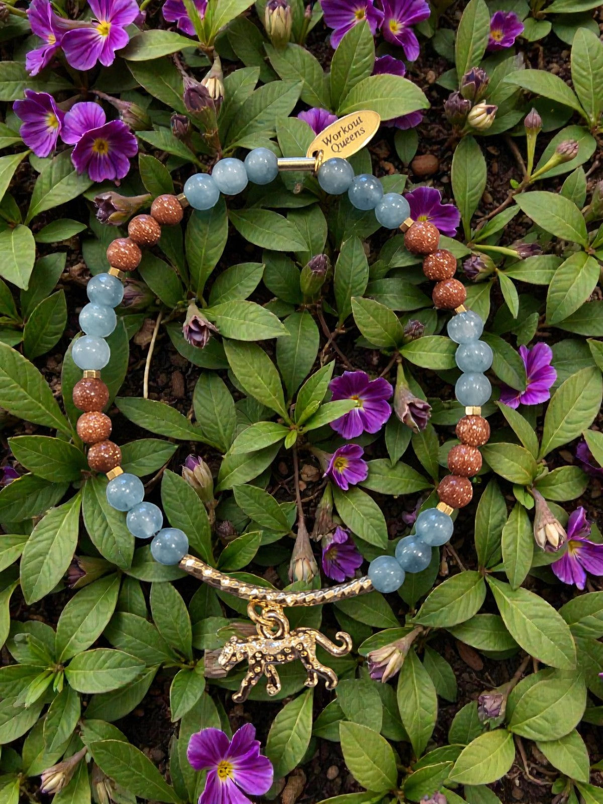 Golden Panther (gold stone & Blue chalcedony) panter