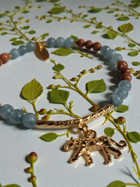 Golden Panther (gold stone & Blue chalcedony) panter
