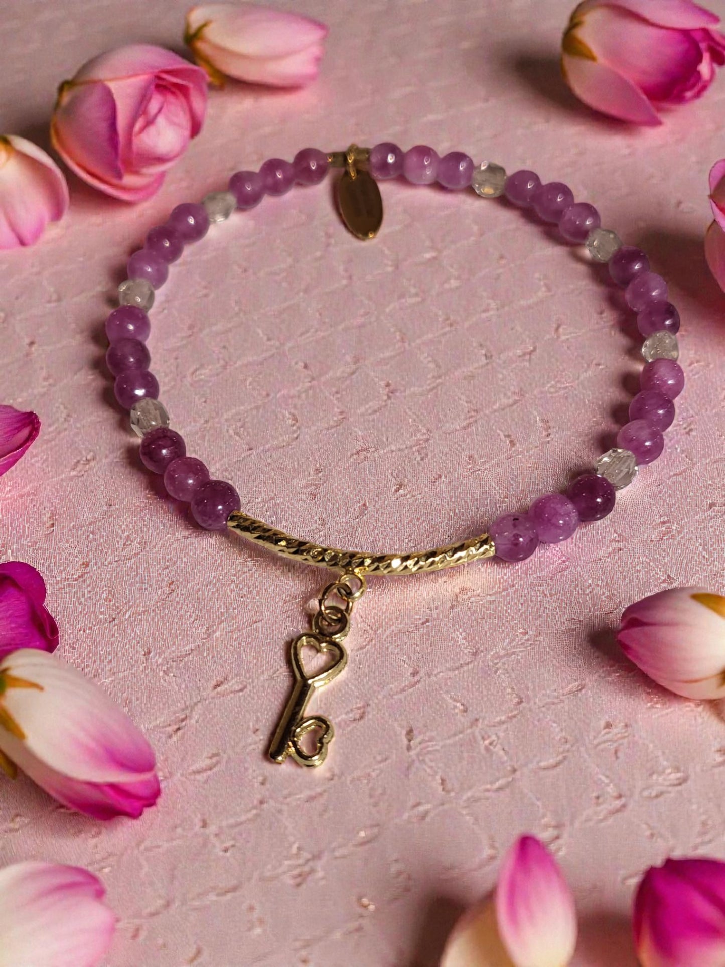 Pink Secret (pink tourmaline jade) met sleutel